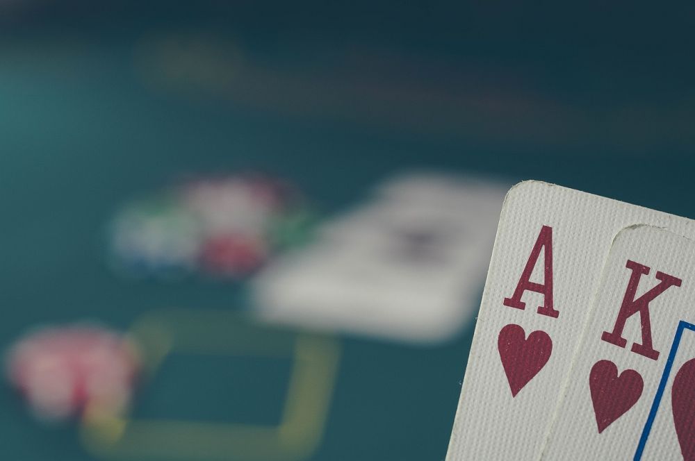 7 kabale er en velkendt og elsket form for kortspil, der har underholdt mennesker i mange år
