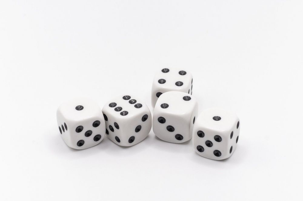 Gratis casino spins er en af de mest populære bonusser, som online casinoer tilbyder til deres spillere